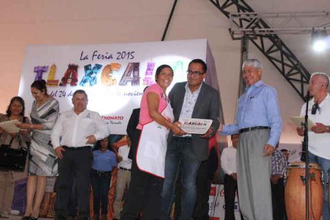 El mole de Papalotla presente en el festival de la Feria Tlaxcala 2015 imagen 1