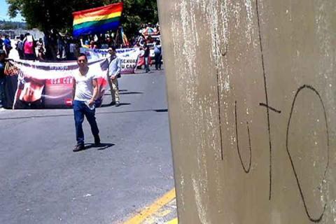 Desfile lésbico-gay por la igualdad y tolerancia en Tlaxcala imagen 11