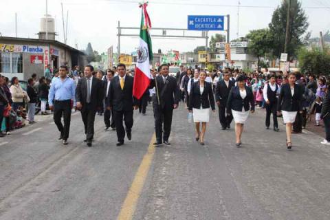 Encabeza alcalde Hugo Celis Galicia la celebración del CCV Aniversario de la Independencia imagen 2