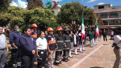 Con simulacro recuerda Calpulalpan Día Nacional de Protección Civil imagen 2