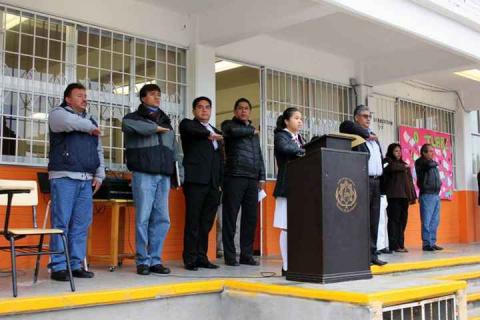 Reafirma Vicente Hernández Roldán su compromiso con la Educación de los Calpulalpenses imagen 1