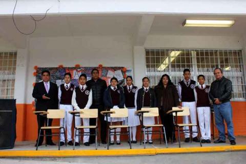Reafirma Vicente Hernández Roldán su compromiso con la Educación de los Calpulalpenses imagen 4
