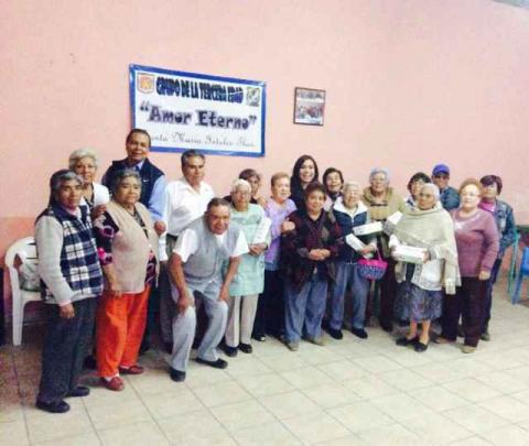 Katy Valenzuela apoya a los adultos mayores imagen 1