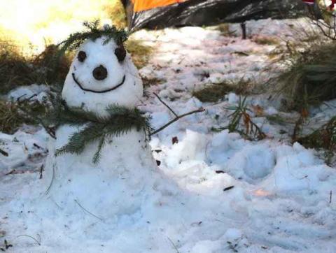 Llegan cientos de visitantes a la nieva de la Malintzi imagen 15