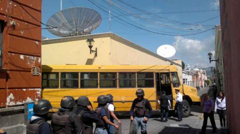 Alistan operativo policial para contener a maestros disidentes imagen 1