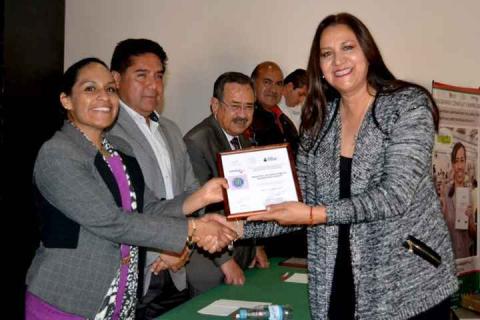 INEA reconoce a LCO encaminar acciones al fomento educativo imagen 1