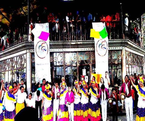 Amagan a ballet de Apizaco por manifestarse contra campañas