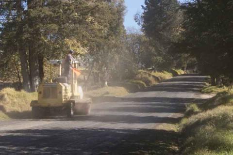 Reanudan rehabilitación de tramo carretero en Nanacamilpa imagen 5