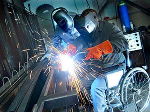 Urge incorporar al mercado laboral a personas con discapacidad: LCC imagen 2