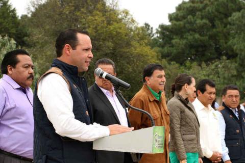 Alcaldes y gobernador ponen en marcha el bulevar Apizaco-Amaxac