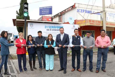 Instalan en Apizaco 31 semáforos nuevos en 8 cruceros imagen 1