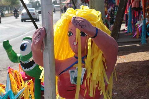 De moda las piñatas teiboleras en el Sur de Tlaxcala imagen 5