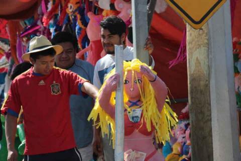 De moda las piñatas teiboleras en el Sur de Tlaxcala imagen 7