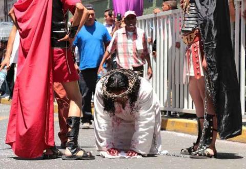 Viacrusis de Santa Ana Chiautempan 2016 imagen 6