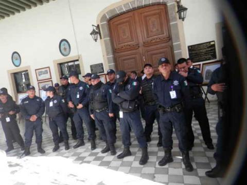 Se manifiestan trabajadores de Sandak en Calpulalpan imagen 11