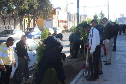Encabeza JAAL trabajos de mantenimiento urbano imagen 5