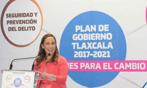 Ofrece Adriana Dávila crear la Fiscalía General del Estado