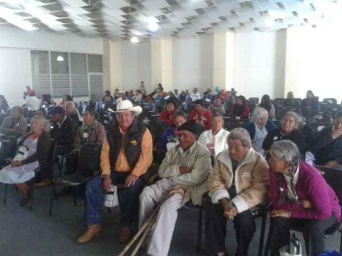 Entrega Martha Palafox 150 aparatos auditivos en Tlaxcala imagen 3