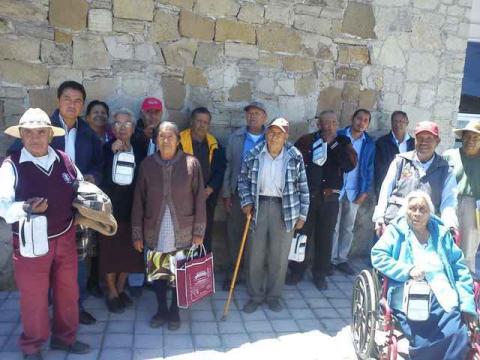 Entrega Martha Palafox 150 aparatos auditivos en Tlaxcala imagen 2