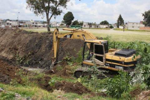 Inician trabajos de saneamiento de la Barranca Briones en Chiautempan