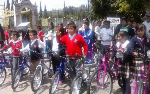 Beneficia SEDIF a familias de Tepeyanco imagen 1