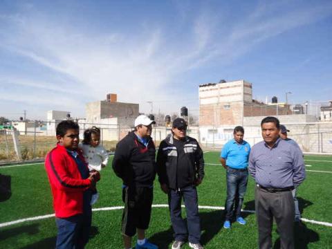 Inaugura Víctor Castro López cancha deportiva imagen 1