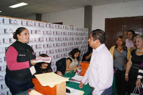 Se registra Eymard Grande como abanderado del PRD imagen 1