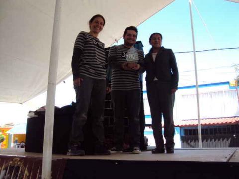 En Zacualpan presenciaron la obra “atrapados entre títeres” imagen 3