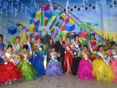 Eligen reina de feria Tequexquitla 2016 imagen 3