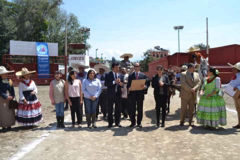 Encabeza Adolfo Escobar charreada de Gala en Tlaxcala imagen 2