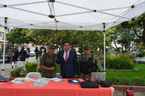 Alcalde de Calpulalpan hace llamado a la Población para sumarse al canje de armas 2015 imagen 5
