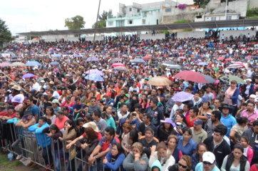 Comediantes de Talla Internacional presentes en Feria “San Antonio Calpulalpan 2015” imagen 4