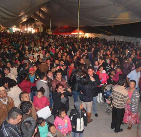 Asiste alcalde a celebración de colonia “Sarabia” imagen 2