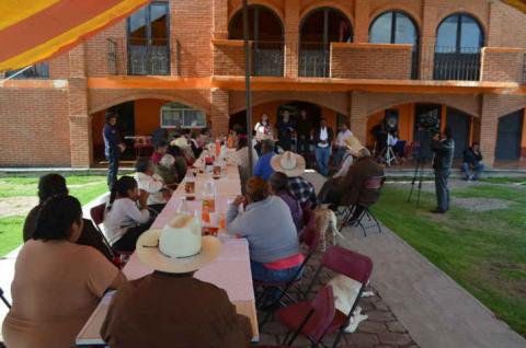 Convive edil con Adultos Mayores de Calpulalpan imagen 10
