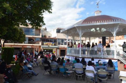 Reanudan en Calpulalpan “Domingos Danzoneros” imagen 2