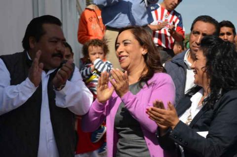 Gestión de Adriana Dávila en beneficio de miles deportistas en Tlacuilohcan imagen 3