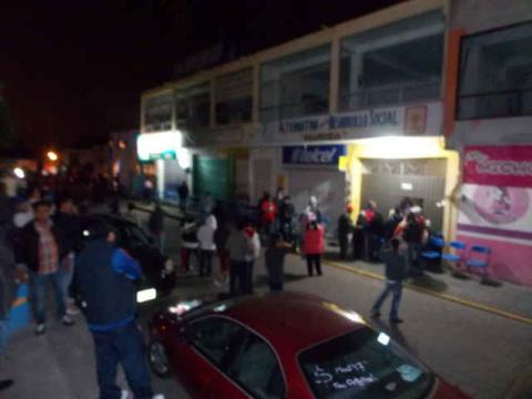 Revientan Jornada Electoral en Teolocholco aún sin iniciar imagen 2