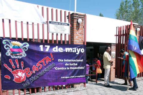 Solicita pareja de mujeres apoyo de CEDH para contraer matrimonio