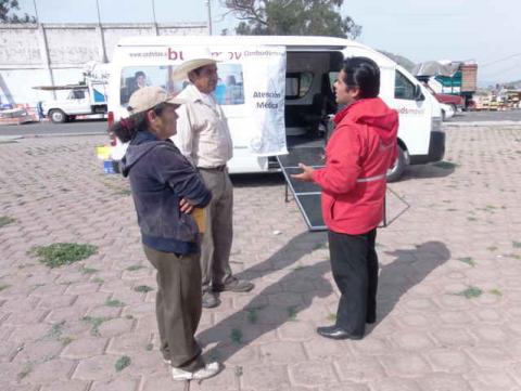 Atiende Ombudsmovil a más de mil 300 personas