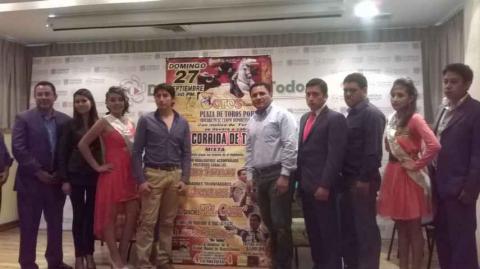 Presentan cartel de corrida de toros de la feria del chileatole Tepetitla 2015 imagen 1
