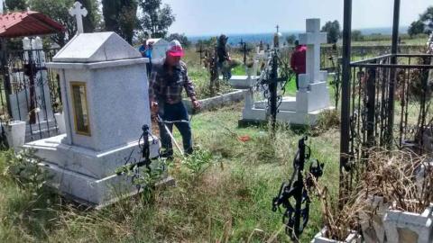 Ayuntamiento realiza faenas de limpieza en los 6 panteones imagen 1