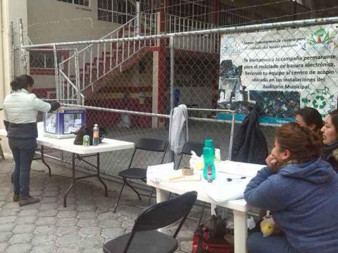 De a cien pesos compran candidatos PRD votos en Chiautempan imagen 1