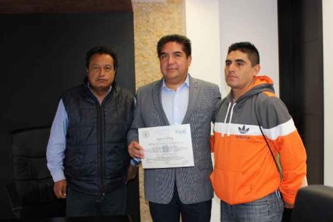 Reconoce Grupo Multidisciplinario labor de Alcalde de Calpulalpan imagen 1