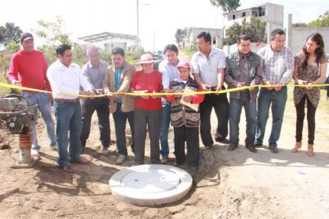 Celis Galicia inaugura drenaje en Guadalupe Victoria imagen 1