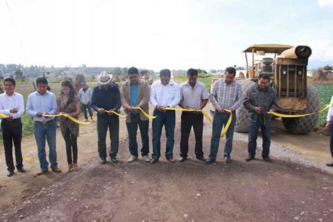Celis Galicia entrega obra pública en Guadalupe Victoria imagen 1
