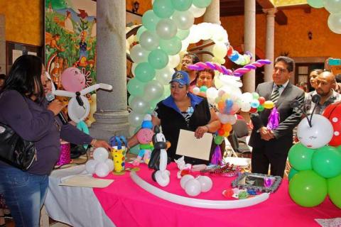 Clausuran en Calpulalpan Curso Taller de Globoflexia imagen 4