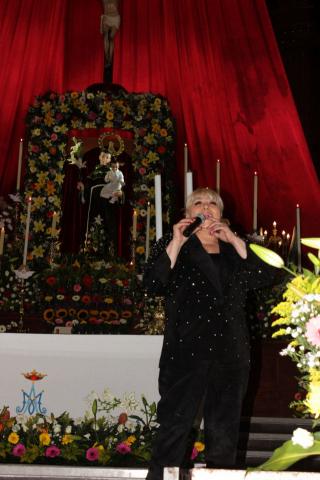 Calpulalpan: Canta Estela Núñez, Mañanitas a “San Antonio de Padua” en su día imagen 2