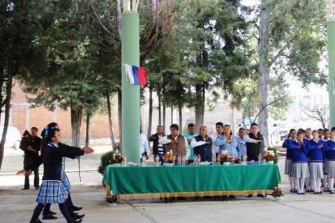 Inauguran autoridades la techumbre de la Telesecundaria Francisco Márquez en Mazatecochco imagen 1