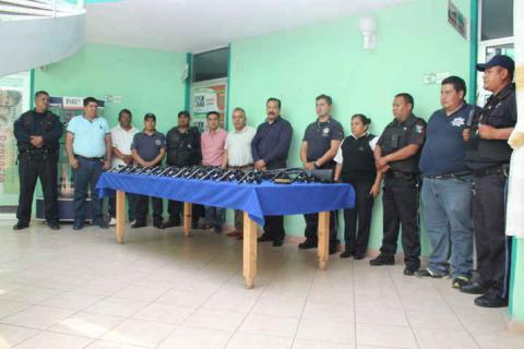 Entrega FRS armamento a elementos de seguridad pública imagen 4