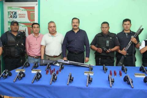 Entrega FRS armamento a elementos de seguridad pública imagen 3